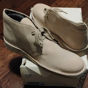 Aldo Men's Beige Suede Chukka Boots